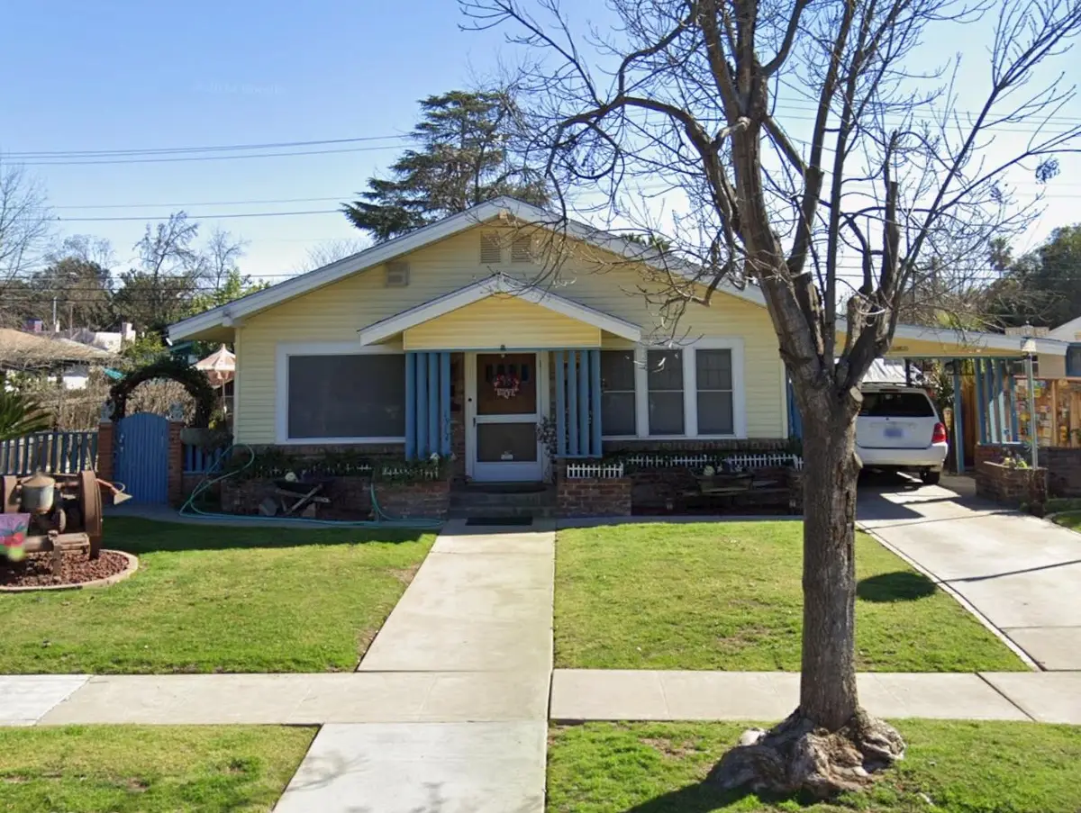 1912 N Vagedes Avenue, Fresno, CA 93705 - Image #1