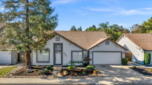 950 N Bush, Clovis, CA 93611