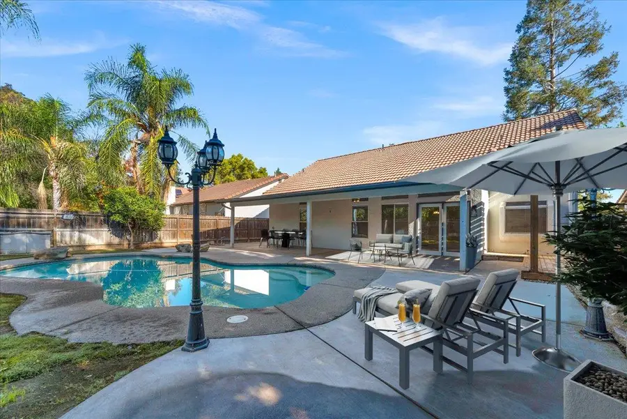 950 N Bush, Clovis, CA 93611 - Image #2