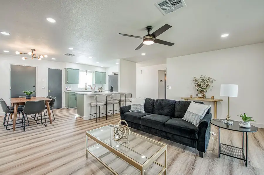 1747 Gettysburg, Clovis, CA 93611 - Image #2