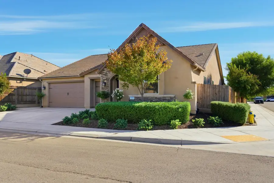 3938 Mecca Avenue, Clovis, CA 93619 - Image #2