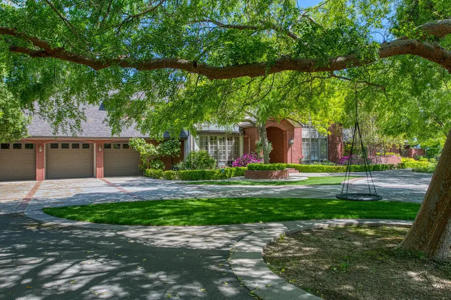 2020 W Alluvial Avenue, Fresno, CA 93711 - #2