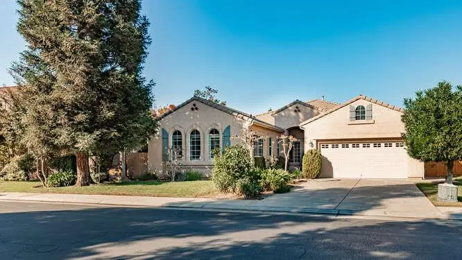 2592 E Sage Way, Fresno, CA 93720 - Image #1