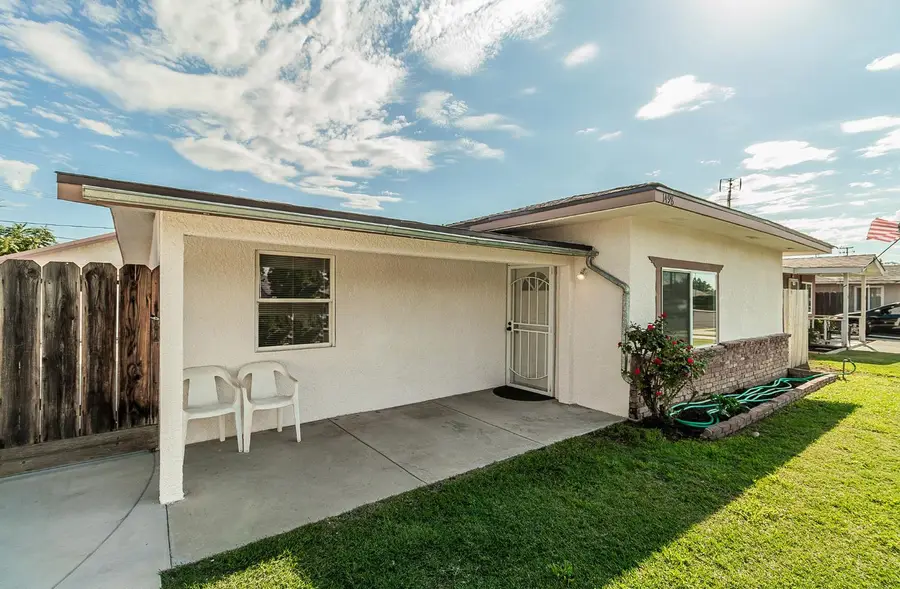 1498 Escalon Avenue, Clovis, CA 93611 - Image #2