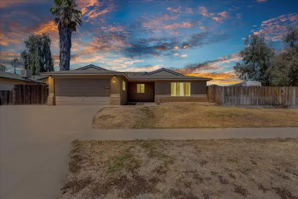 1110 W Bedford Avenue, Fresno, CA 93711