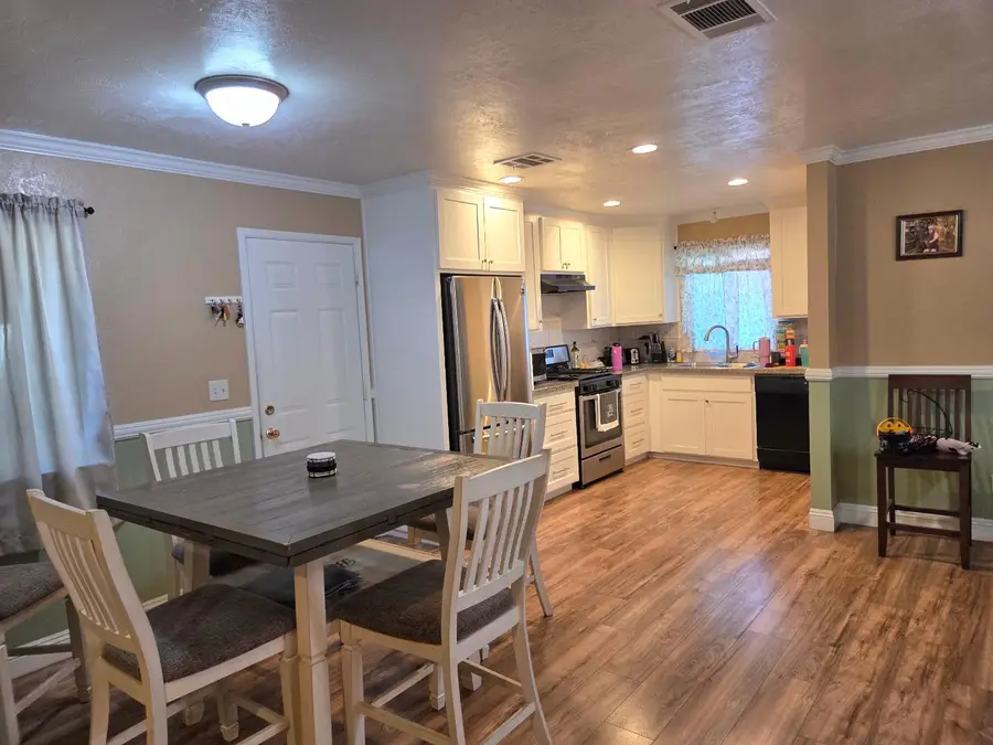 755 11 Th Street, Sanger, CA 93657 - Image #3