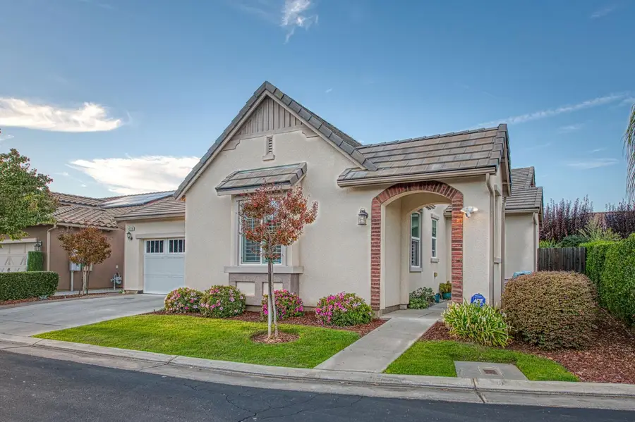 4279 Heritage Lane, Clovis, CA 93619 - Image #3