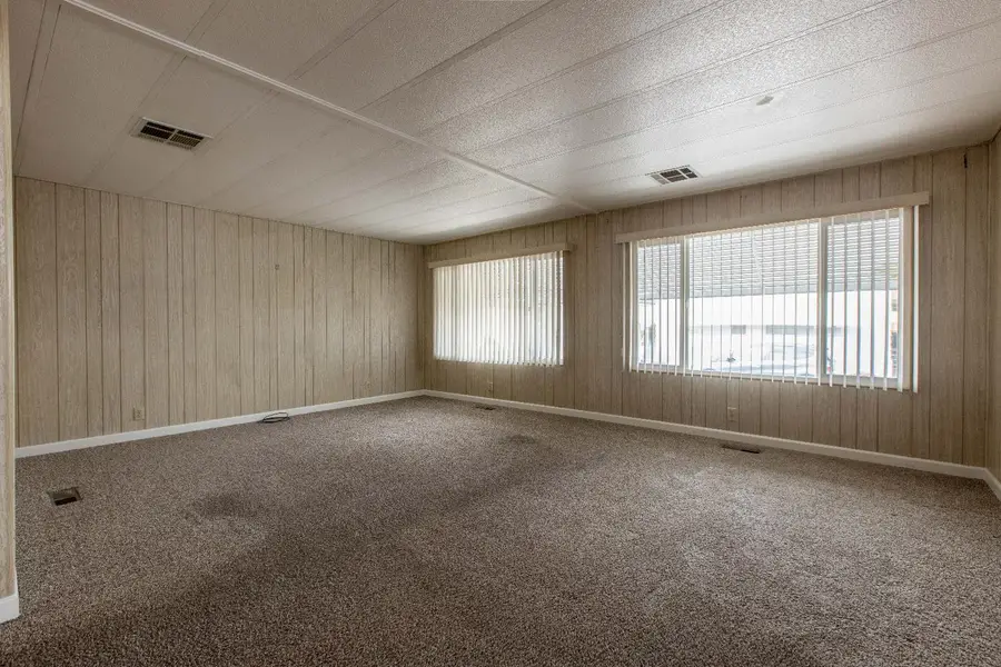 221 W Herndon #125, Fresno, CA 93650 - Image #3