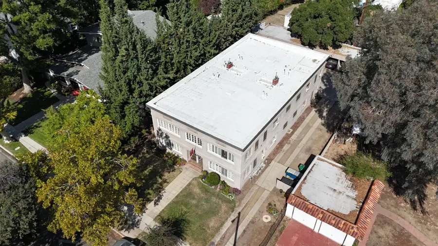 745 E Home Avenue, Fresno, CA 93728 - Image #2