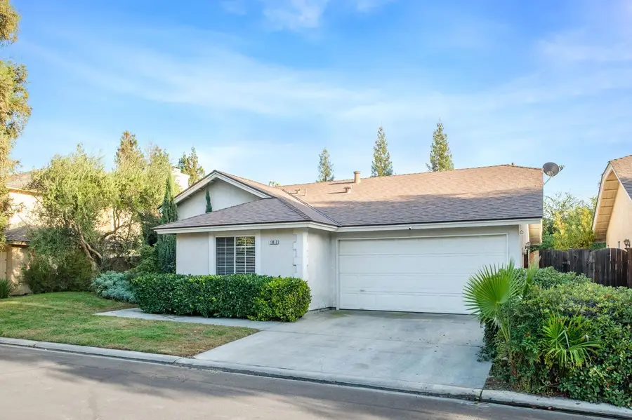 10610 N Seacrest Drive, Fresno, CA 93730 - Image #3