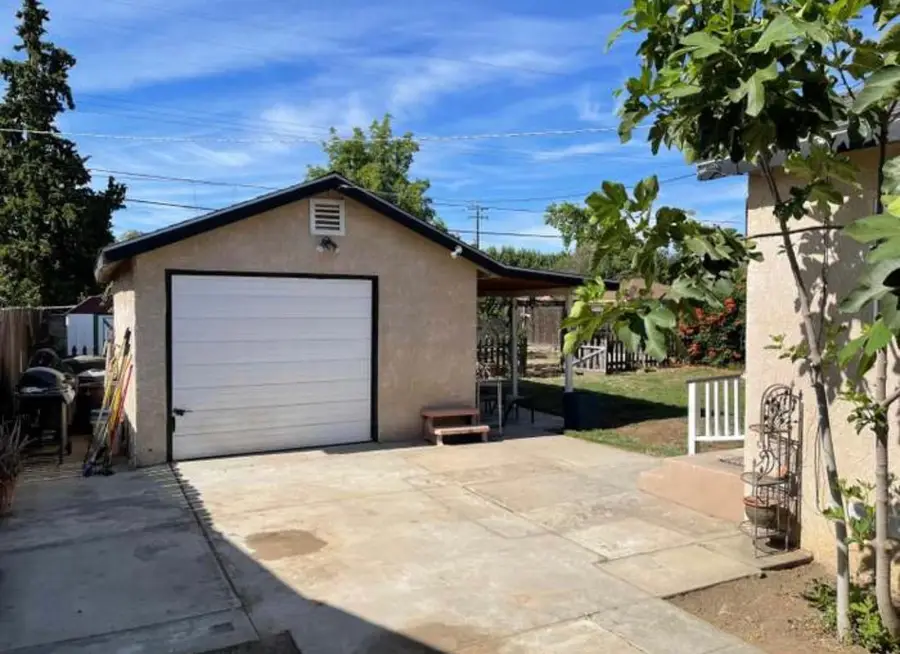 2916 E Michigan Avenue, Fresno, CA 93703 - Image #3