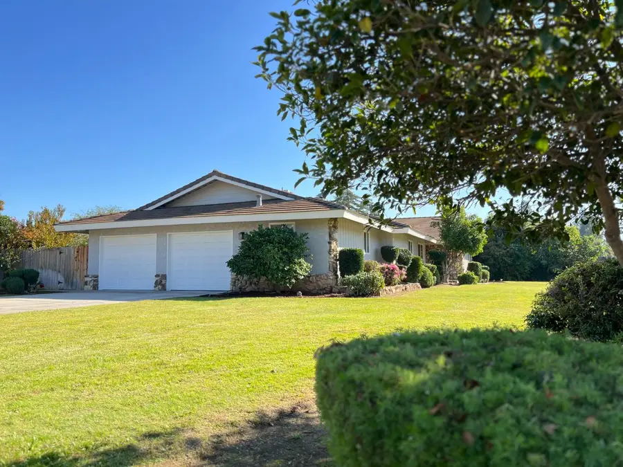 5686 N Briarwood Avenue, Fresno, CA 93711 - Image #3