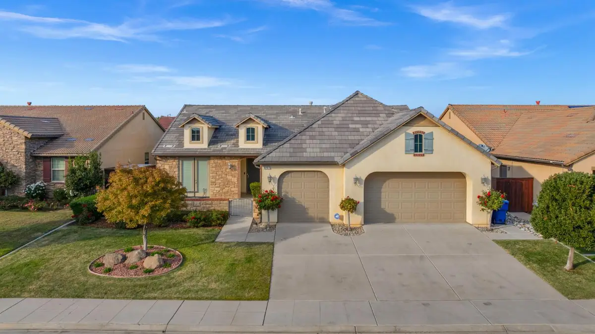 3267 Portals Avenue, Clovis, CA 93619 - Image #1