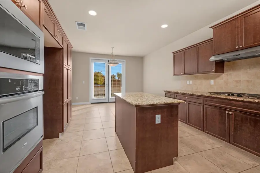 3267 Portals Avenue, Clovis, CA 93619 - Image #3