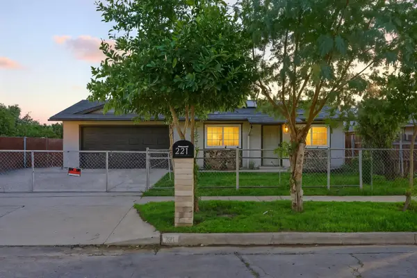 221 W San Joaquin Street, Fresno, CA 93706