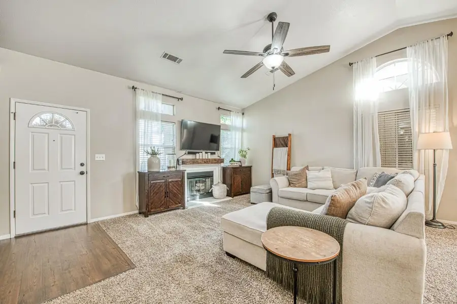 132 Forest Drive, Kingsburg, CA 93631 - Image #2