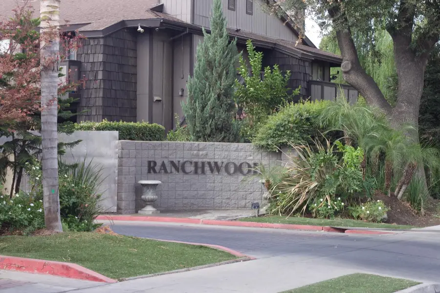 1190 S Winery Avenue #124, Fresno, CA 93727 - Image #2