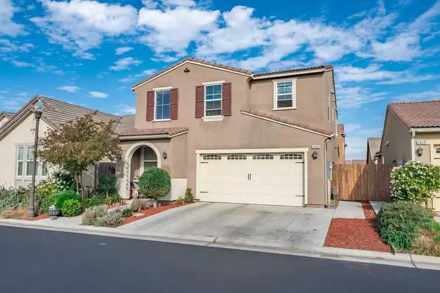 2449 Lombard Lane, Clovis, CA 93619 - Image #2