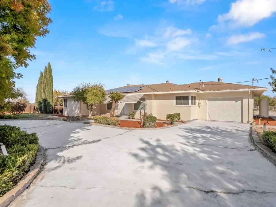 5454 N Floyd Avenue, Fresno, CA 93723 - Image #2