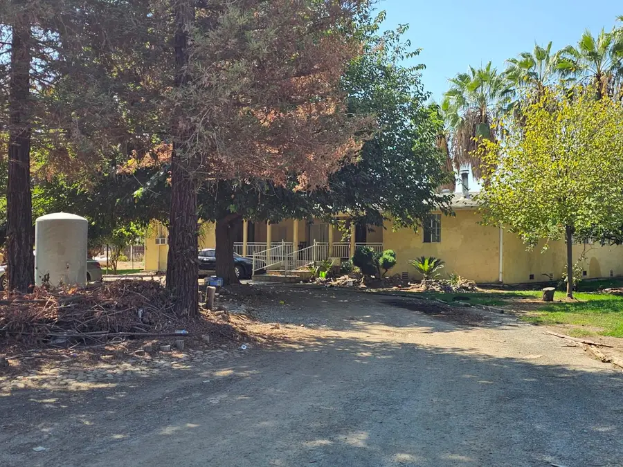 14398 Avenue 88, Pixley, CA 93256 - Image #2