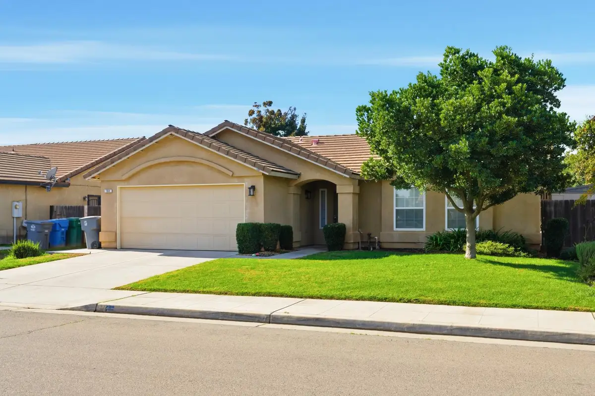 184 S Doubletree Way, Madera, CA 93637 - Image #1