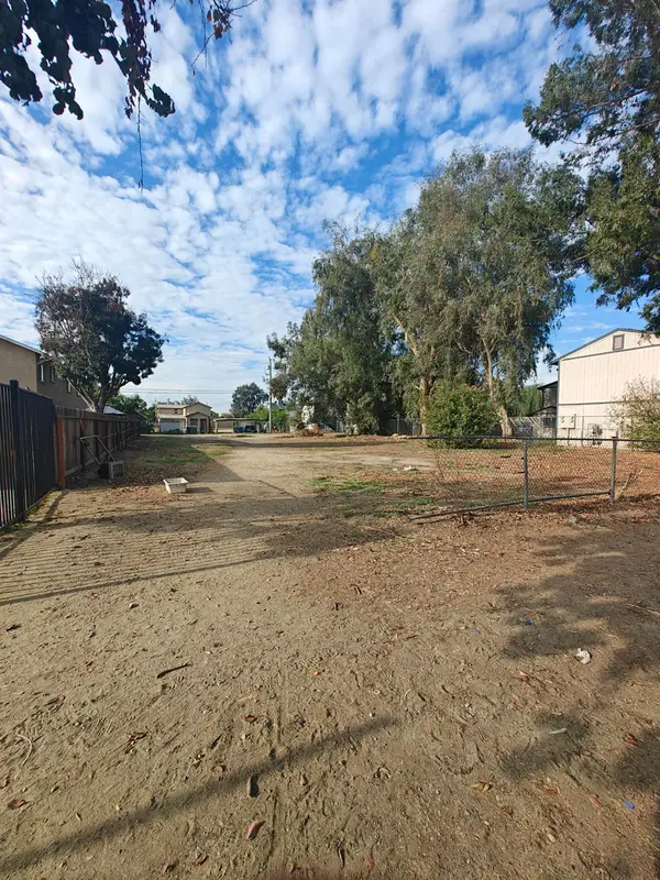 420 S G Street, Madera, CA 93637