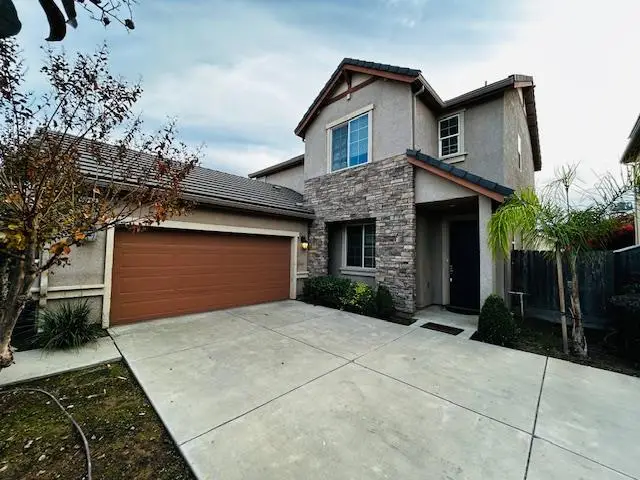 4381 W Pinsapo Drive, Fresno, CA 93722 - Image #2