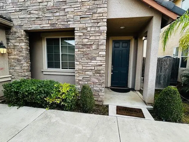 4381 W Pinsapo Drive, Fresno, CA 93722 - Image #3