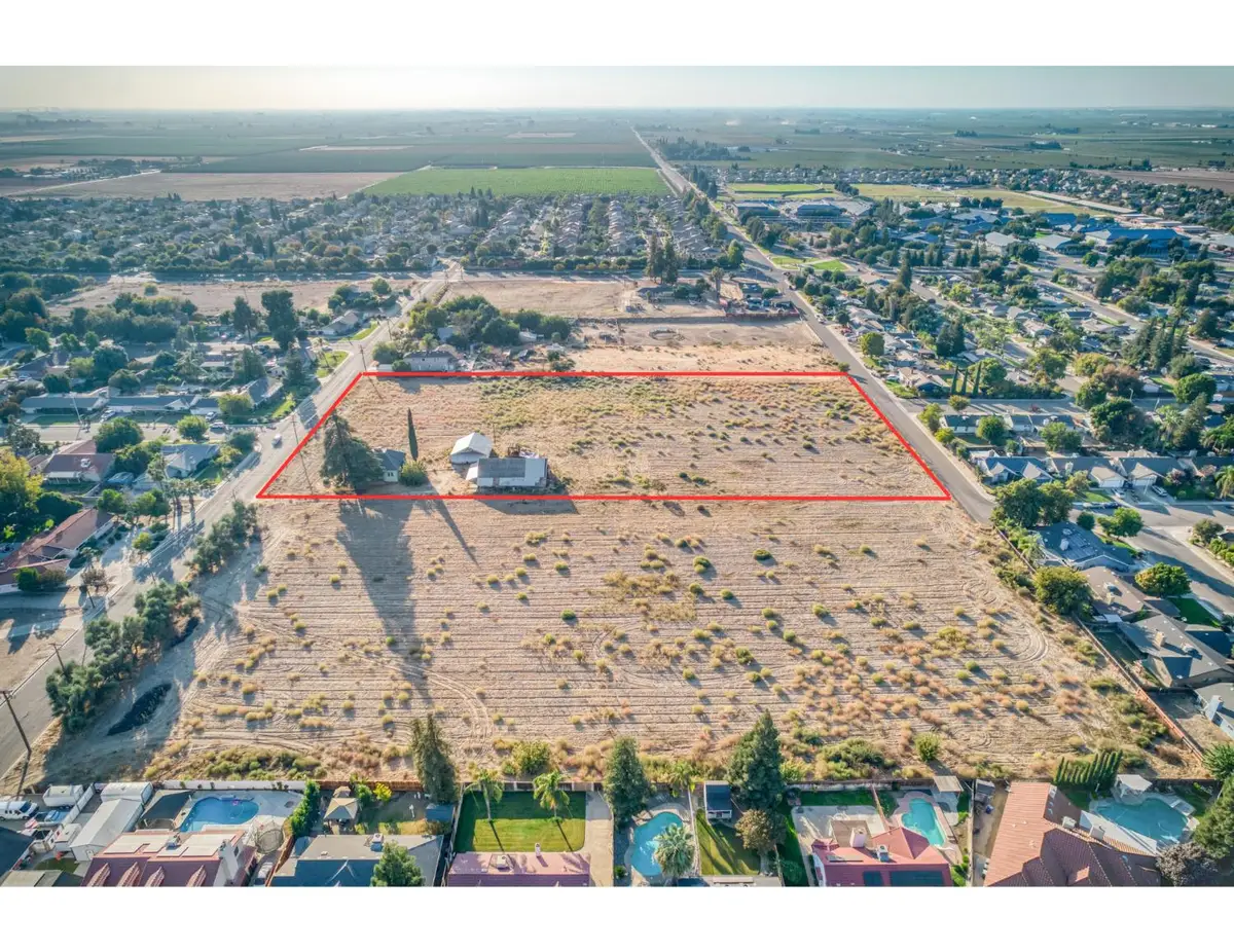 2426 Almond Avenue, Sanger, CA 93657 - Image #1