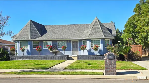 6711 N Chestnut Avenue, Fresno, CA 93710