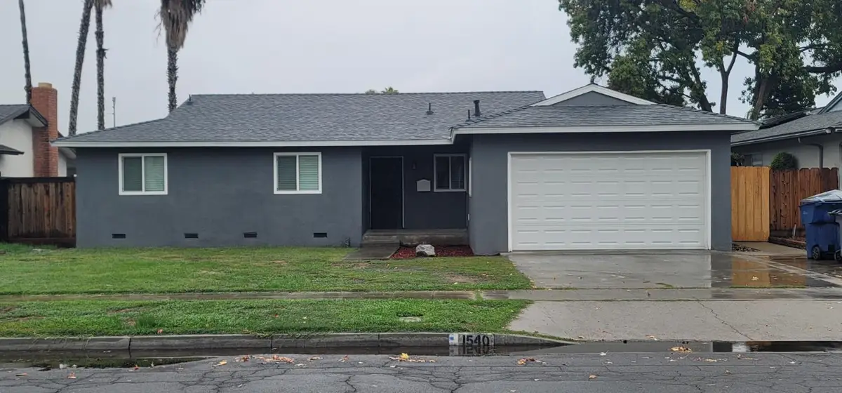 1540 W Ashcroft Avenue, Fresno, CA 93705 - Image #1
