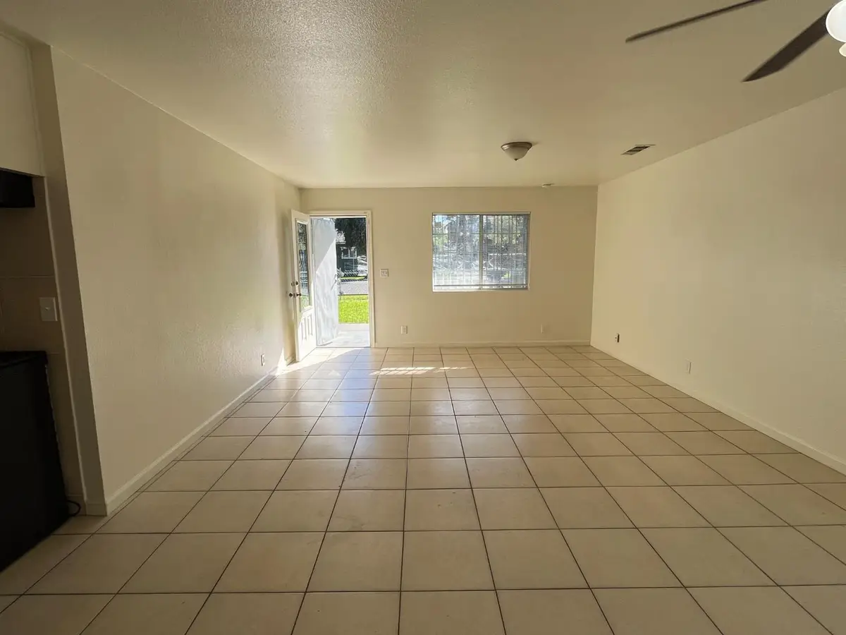 145 E Oleander Avenue, Fresno, CA 93706 - Image #1