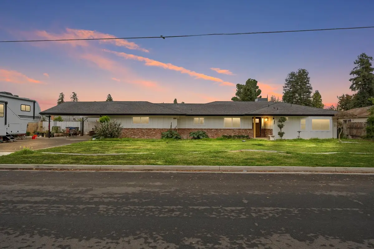 1345 W Escalon Avenue, Fresno, CA 93711 - Image #1