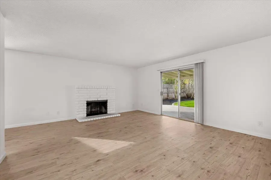 6035 N Selland Avenue, Fresno, CA 93711 - Image #3