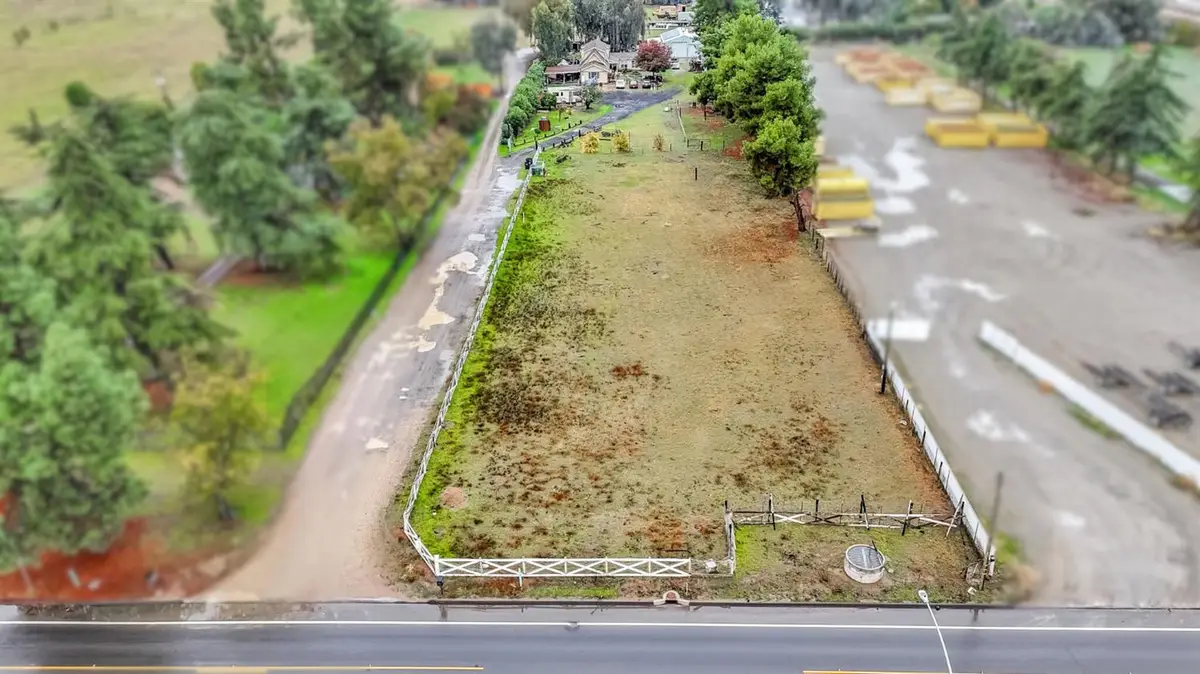 1923 N Armstrong Avenue, Fresno, CA 93727 - Image #1