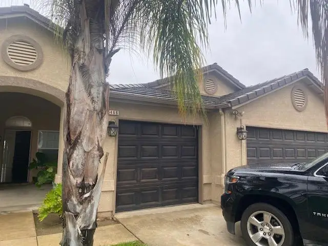 5466 E Kaviland Avenue, Fresno, CA 93727 - Image #1