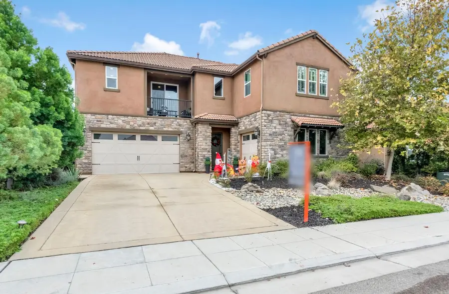 638 Mesa Drive S, Madera, CA 93636 - Image #2