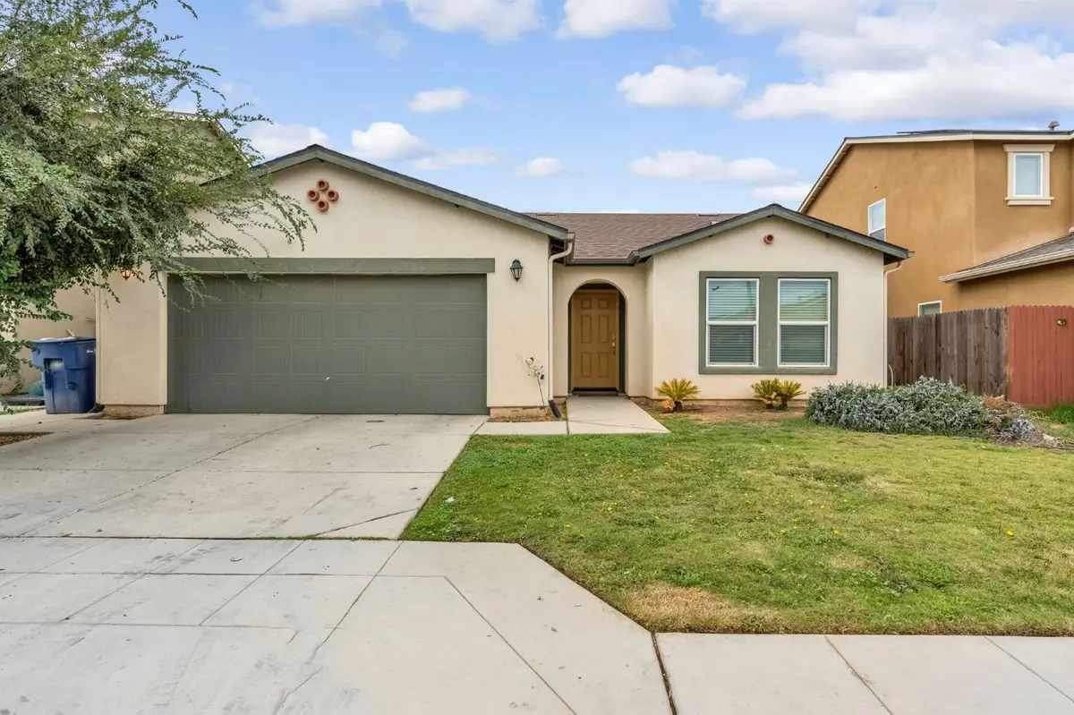3689 N Mccaffrey Avenue, Fresno, CA 93722 - Image #1