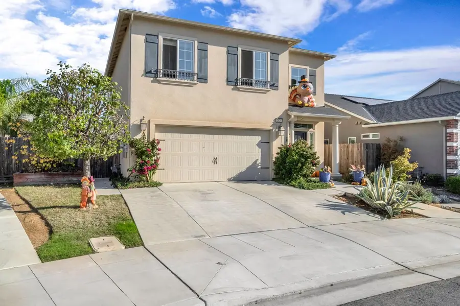 2625 Las Rosas Avenue, Clovis, CA 93619 - Image #2