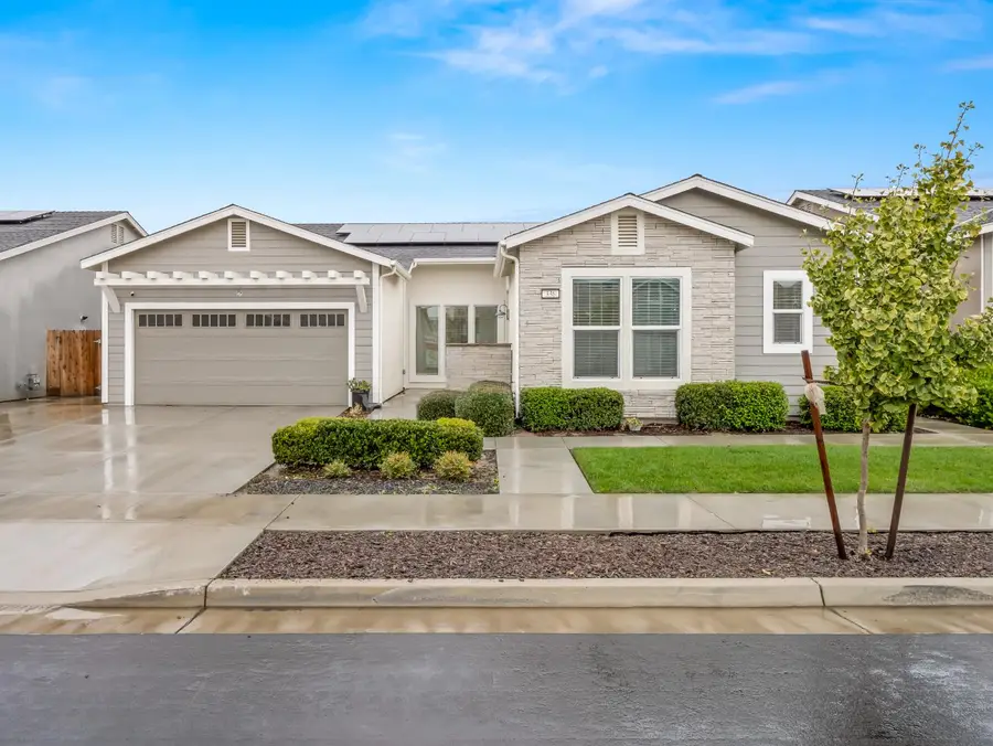 336 E Tyler Court, Visalia, CA 93291 - Image #2