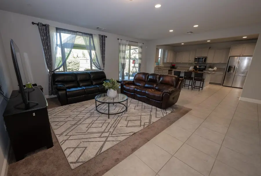 7330 E Princeton Avenue, Fresno, CA 93737 - Image #2