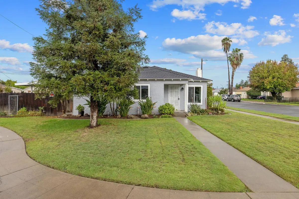 3021 E Simpson Avenue, Fresno, CA 93703 - Image #1