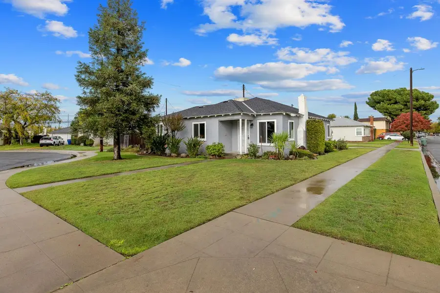 3021 E Simpson Avenue, Fresno, CA 93703 - Image #2