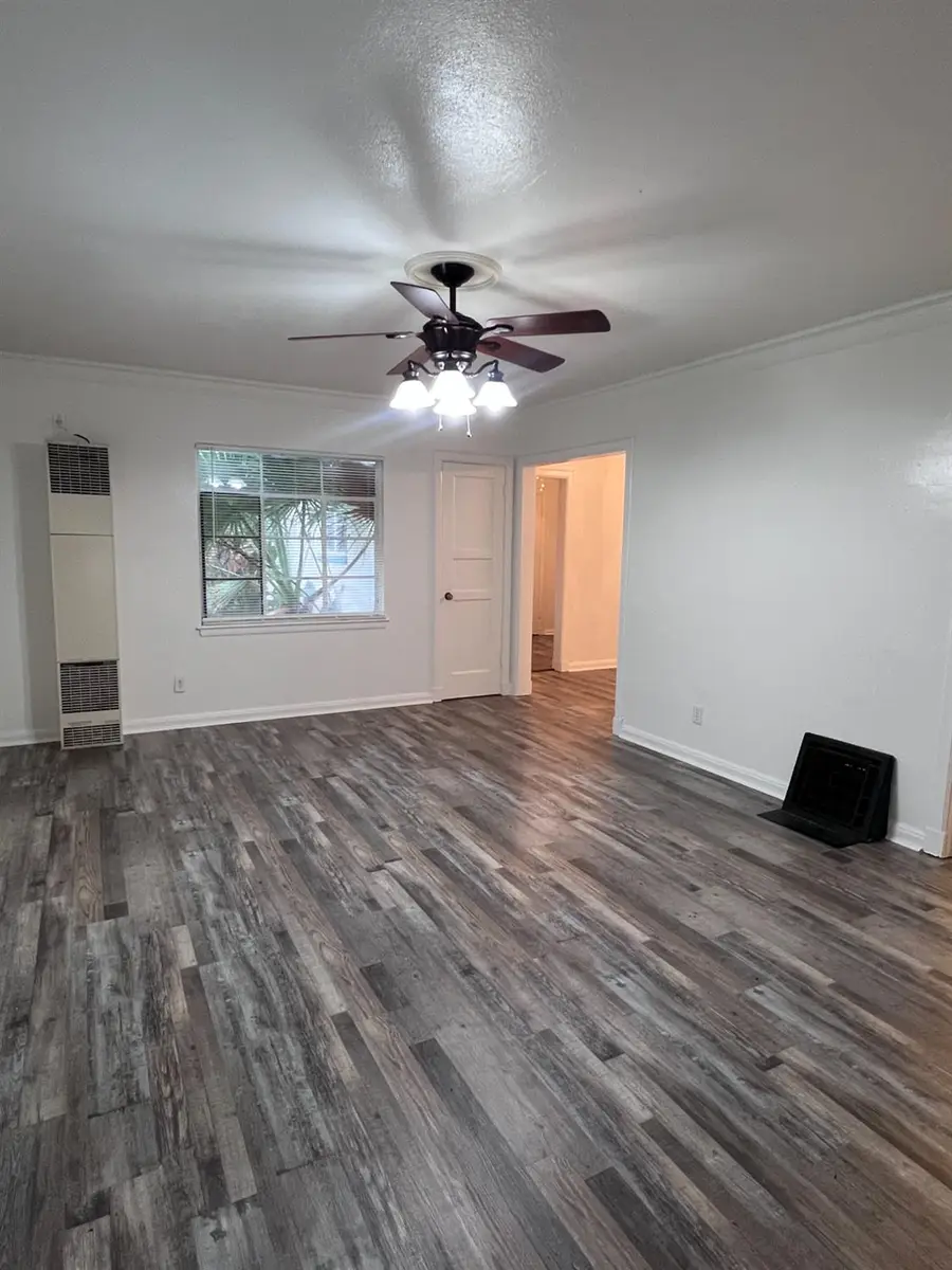 1024 N Broadway Street, Fresno, CA 93728 - Image #2