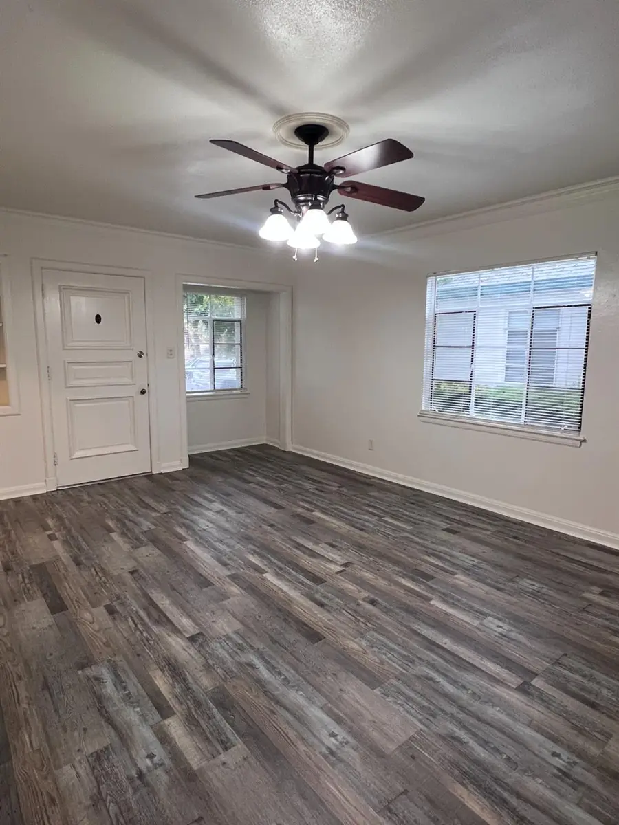 1024 N Broadway Street, Fresno, CA 93728 - Image #3