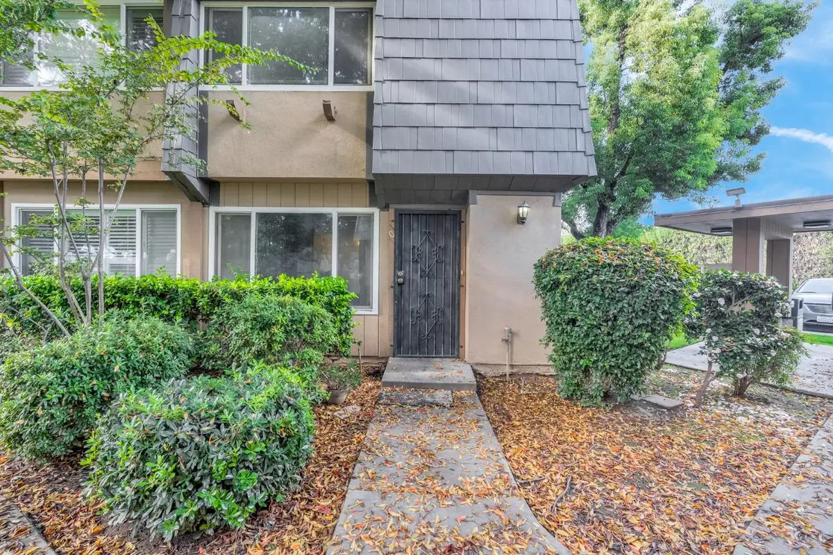 5138 E Ashlan Avenue #101, Fresno, CA 93727 - Image #1