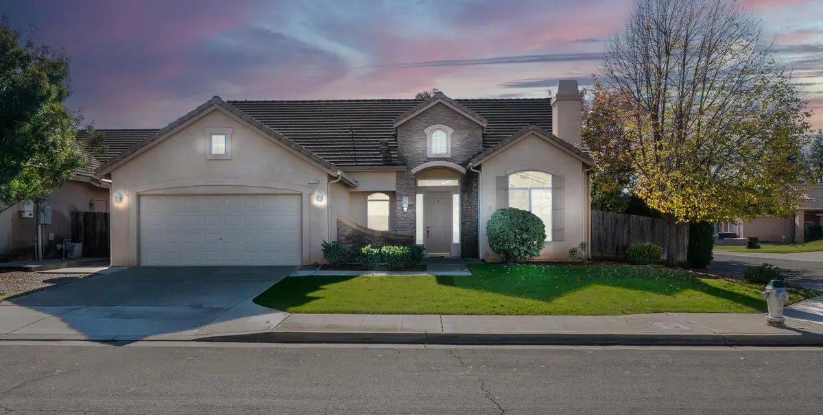 2773 E Deyoung Drive, Fresno, CA 93720 - Image #1