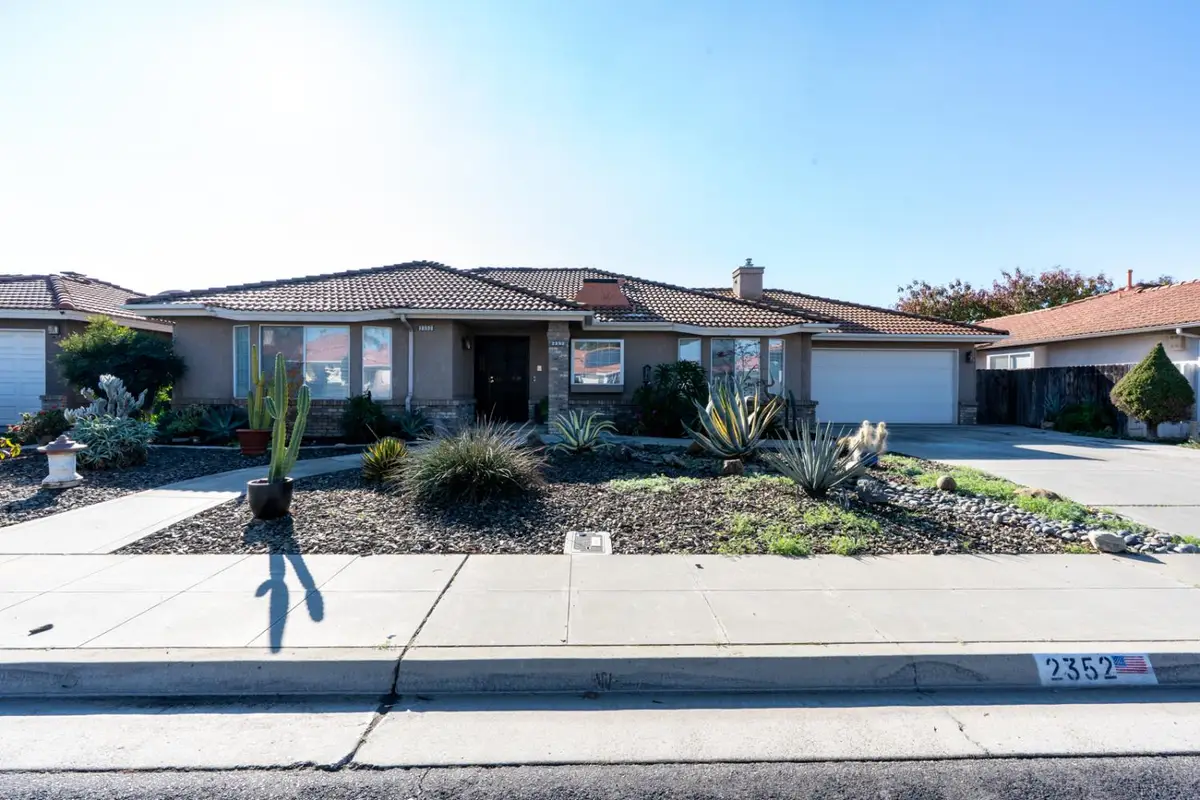 2352 Frederick Way, Madera, CA 93637 - Image #1