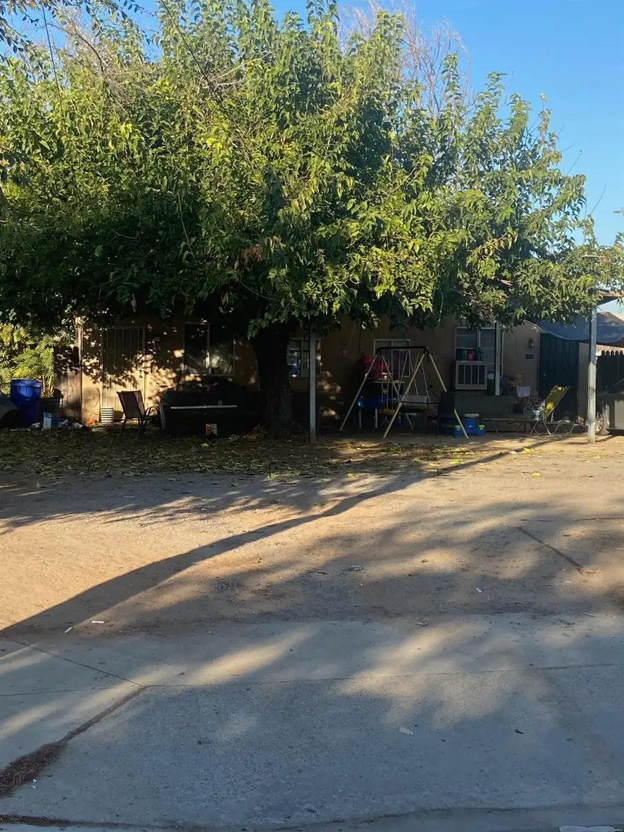 1051 12th Street, Orange Cove, CA 93646 - Image #2