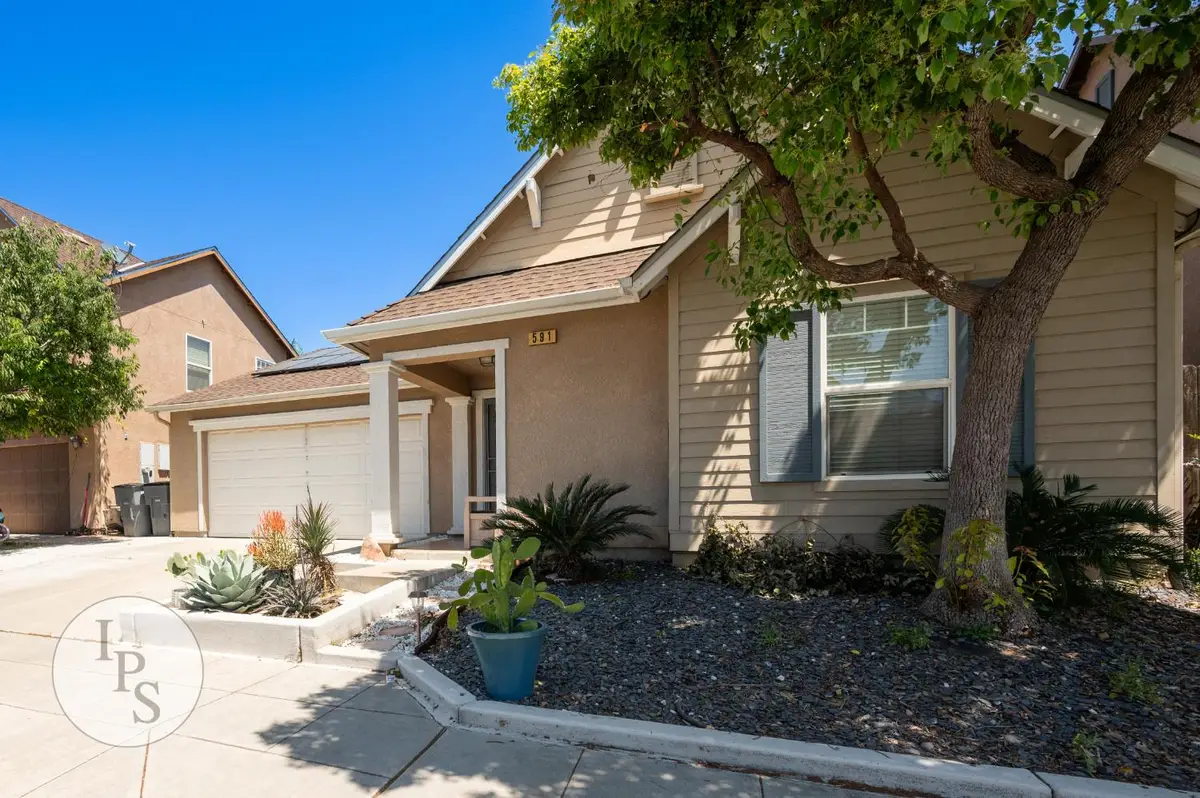 591 S Bundy Drive, Fresno, CA 93727 - Image #1